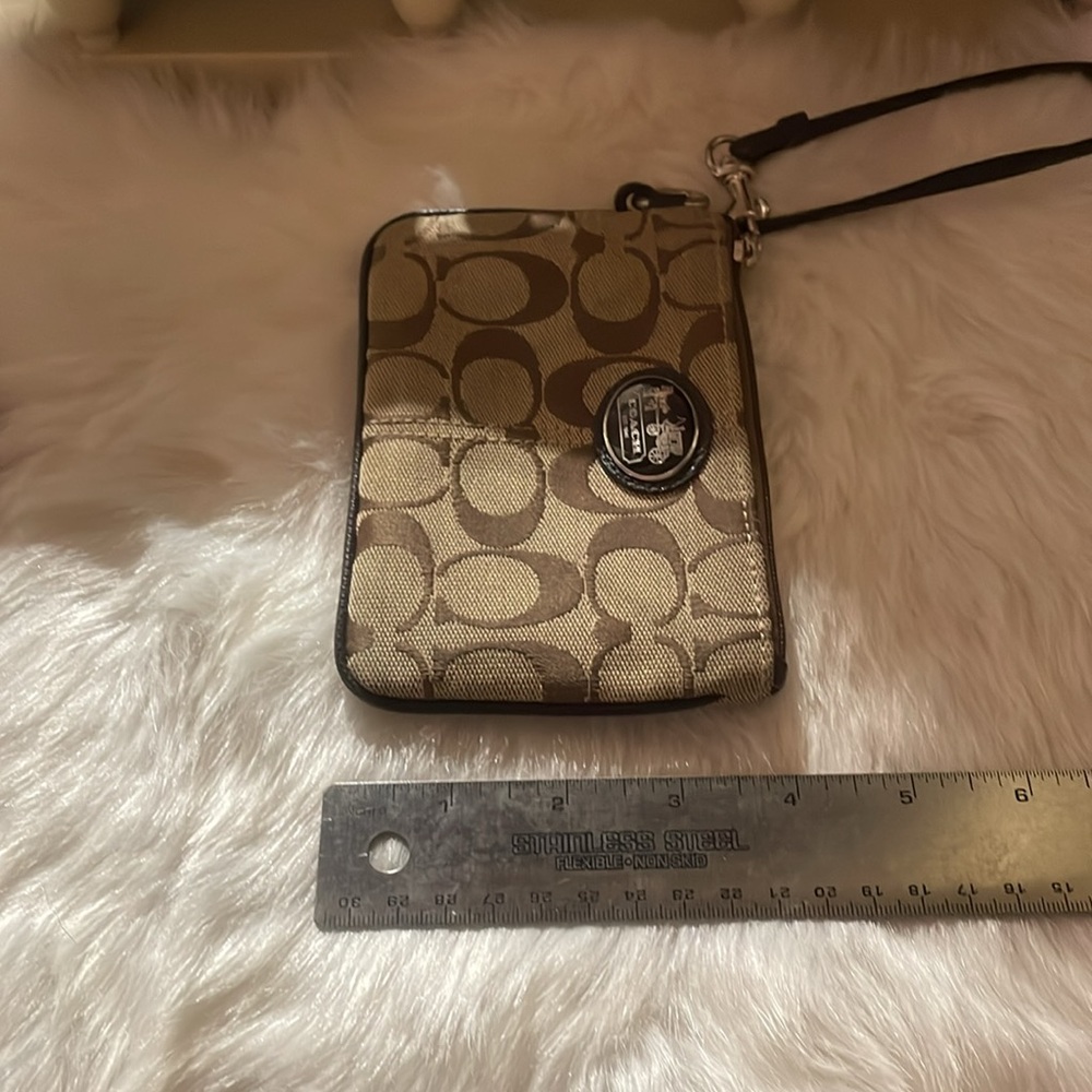 Free!!! Coach wristlet - Picture 6 of 6